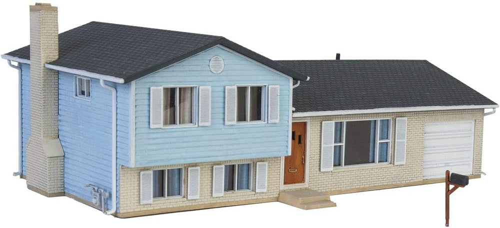 Walthers Cornerstone Split-Level House 933-3794 HO Scale Model Railroad - Str...