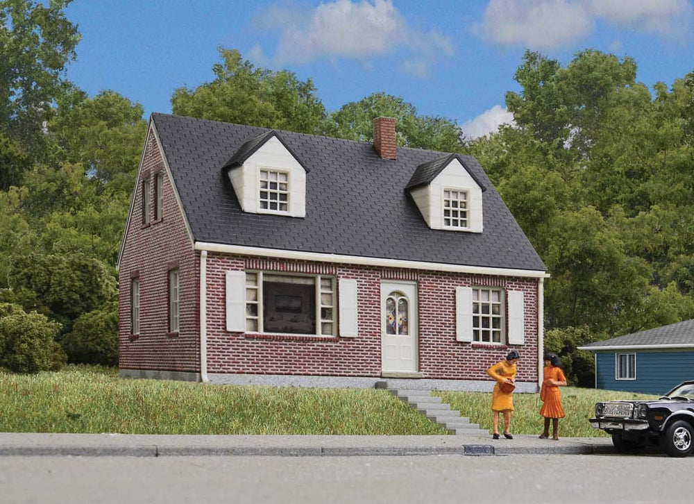 Walthers Cornerstone Brick Cape Cod House 933-3774 HO Scale Model Railroad - ...