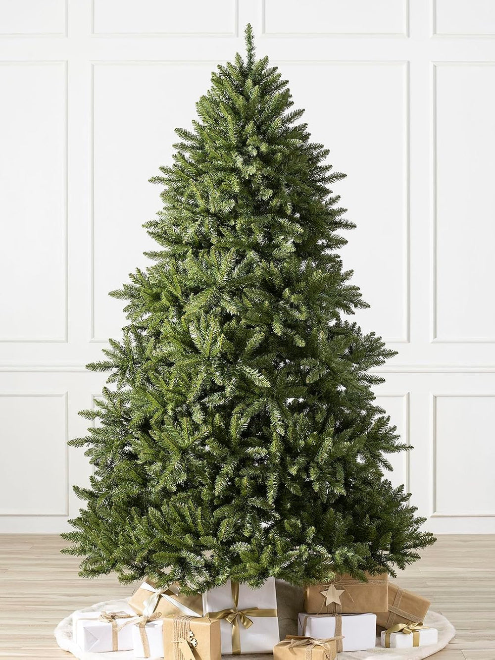 Balsam Hill Vancouver Spruce - Traditional Full Artificial Christmas Tree wit...