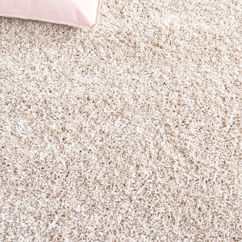 SAFAVIEH Area Rug 8x10 - California Shag Collection - Large - Beige, Non-Shed...