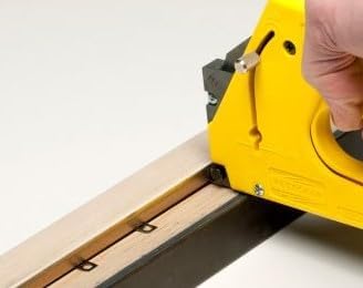 fletcher® multimaster twin barbed assembly points-staples, close-up detail