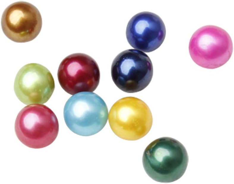 freshwater pearl oyster cultured love wish round pearls, close-up detail