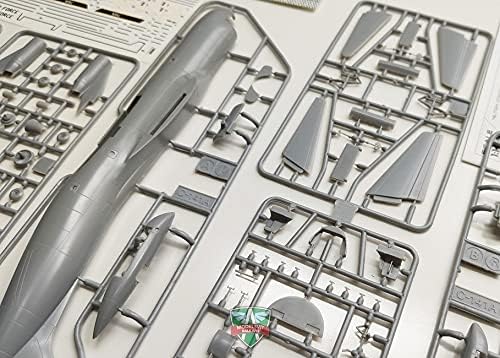 A&A Models 4402-1/144 - C-141A Starlifter. Plastic Model Military Aircraft