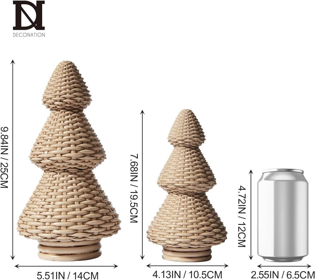 dn deconation brown christmas tree figurines, natural rattan, close-up detail