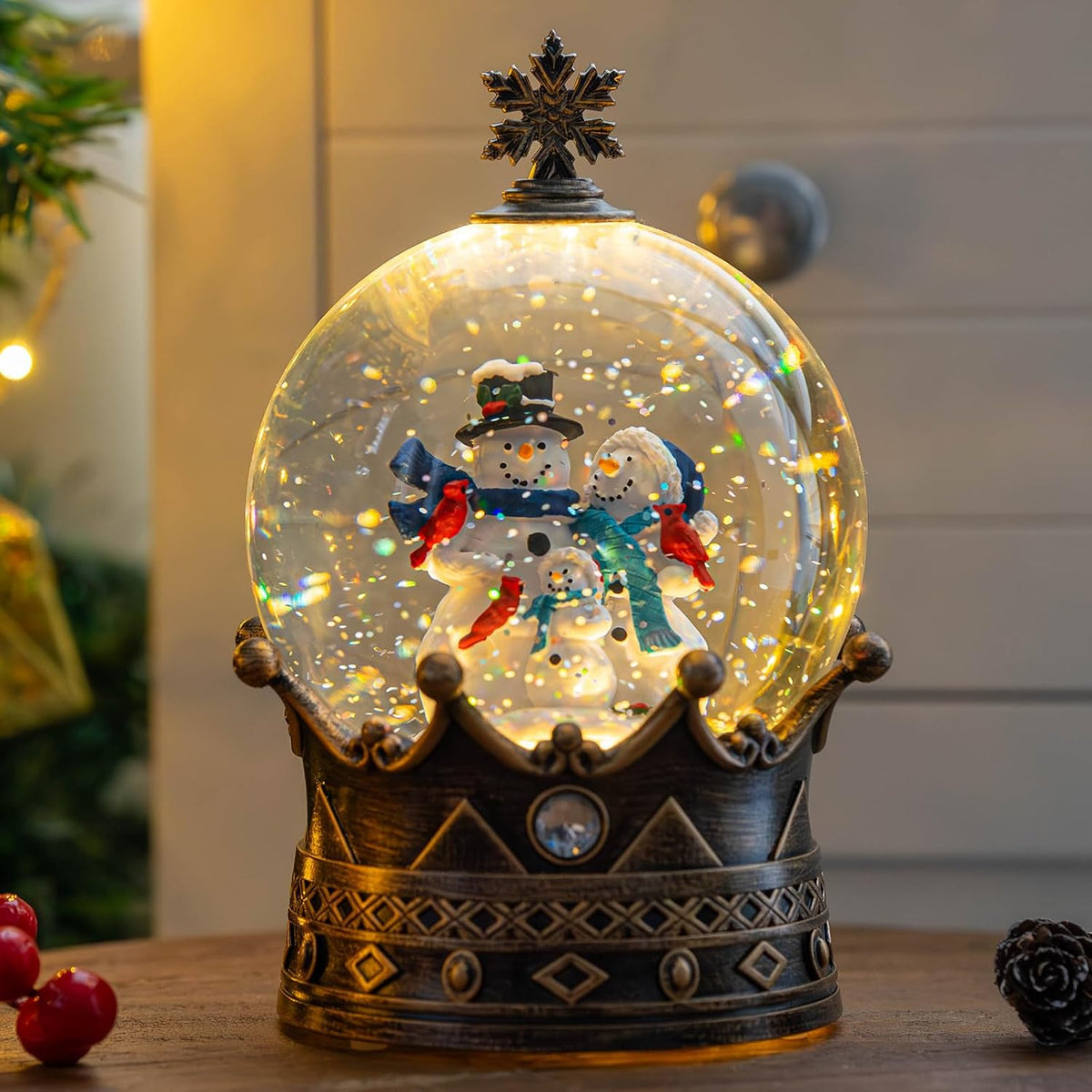 Snow Globe Lighted Christmas Decorations, Snowman Family Musical Crown Snow Globe Lantern with Swirling Glitter, Christmas Holiday Party Gifts and Decorations