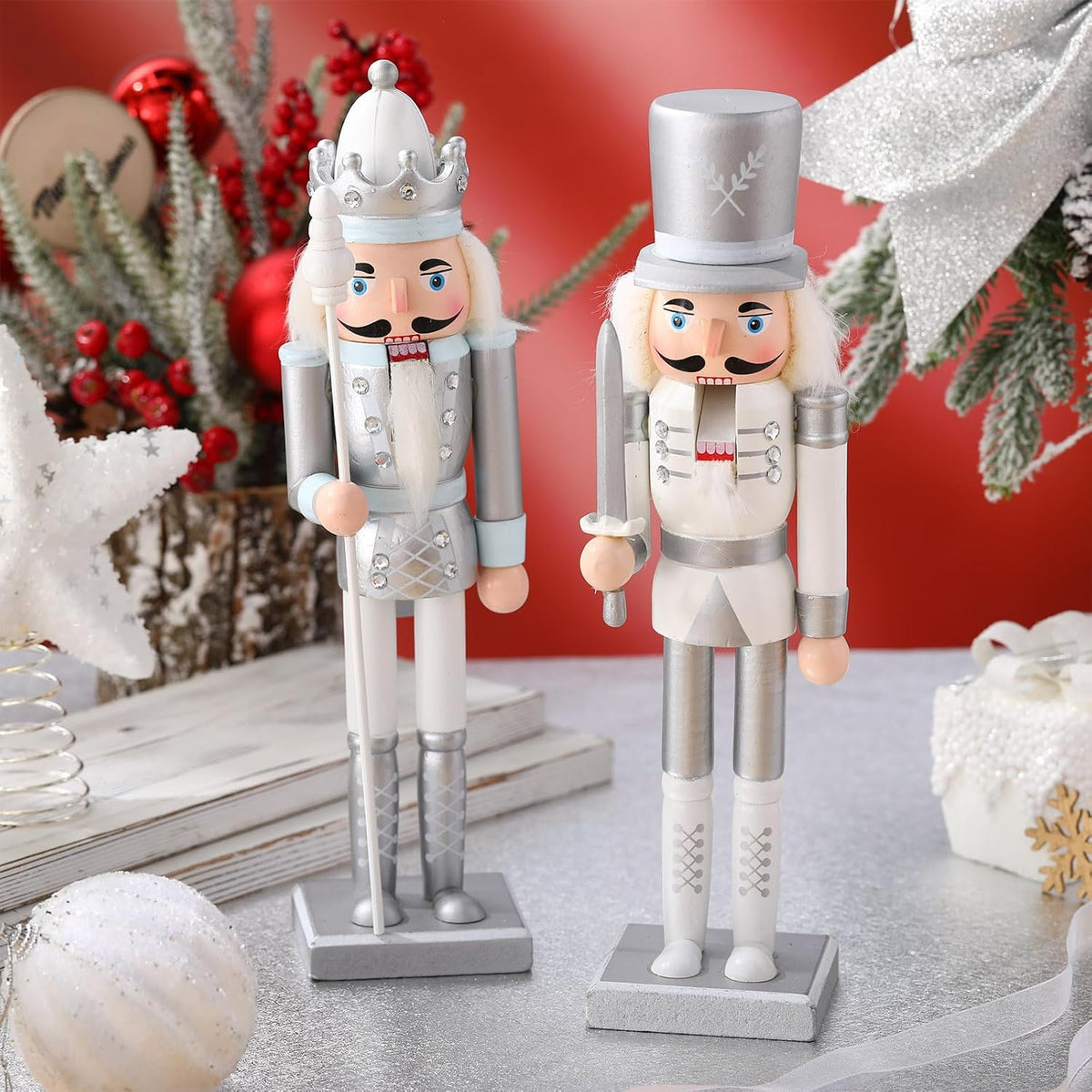 huwena 2 pcs sliver king and soldier nutcracker shown in use