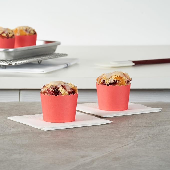 Panificio 3 Ounce Cupcake Wrappers, 200 Scalloped Baking Cups - Oven-Ready, Greaseproof, Red Paper Cupcake Liners, Disposable, For Birthdays, Baby Showers, Or Weddings - Restaurantware (200 Pack)