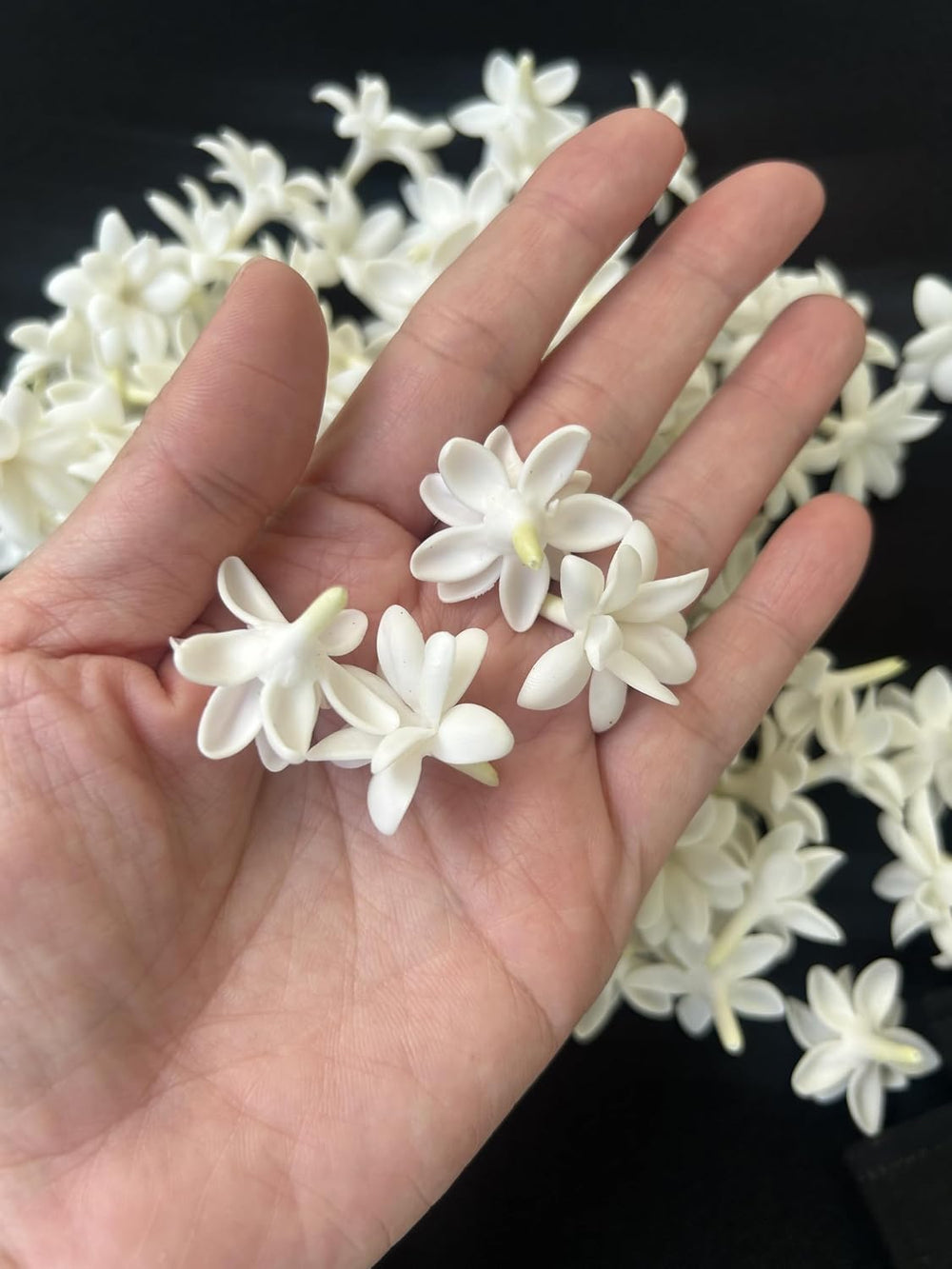100 PCS Mini Jasmine Pikake Flower Clay Beads for Jewelry Making DIY Craft Su...