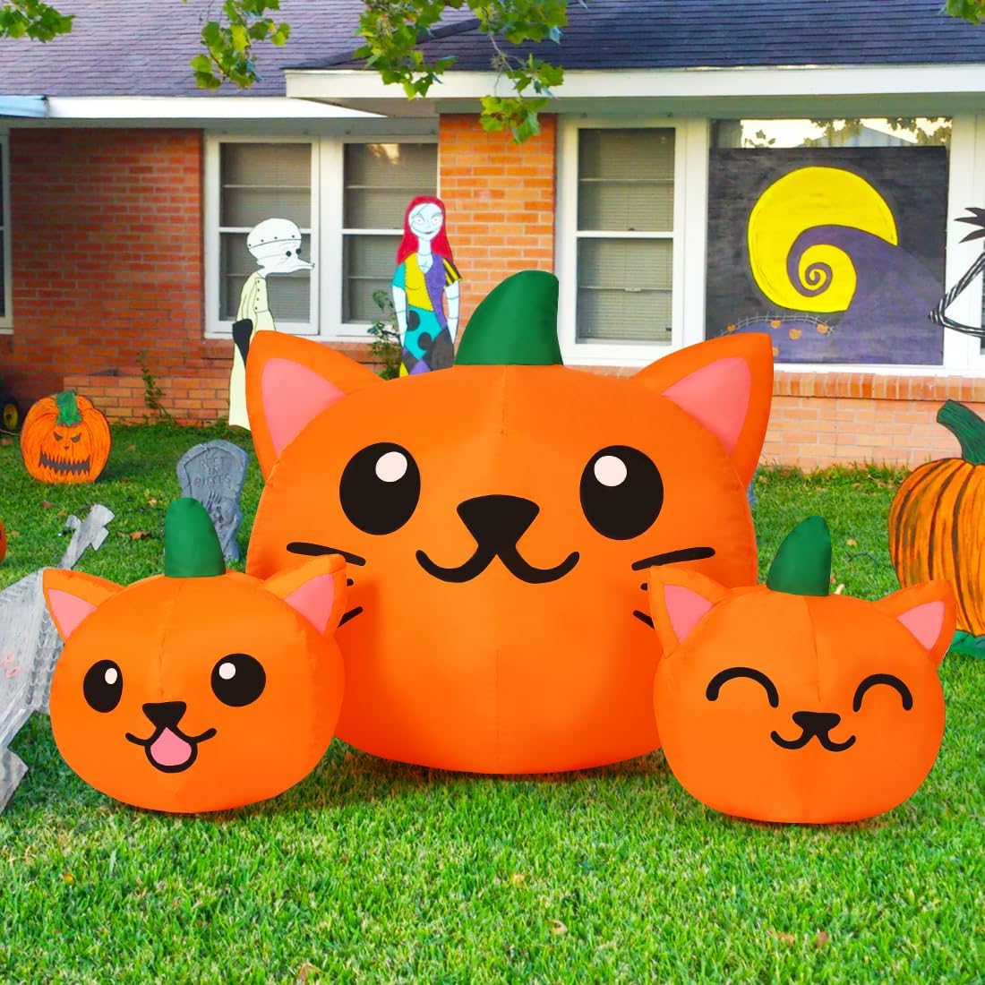 comin halloween inflatable 5ft long three pumpkin cat, side view