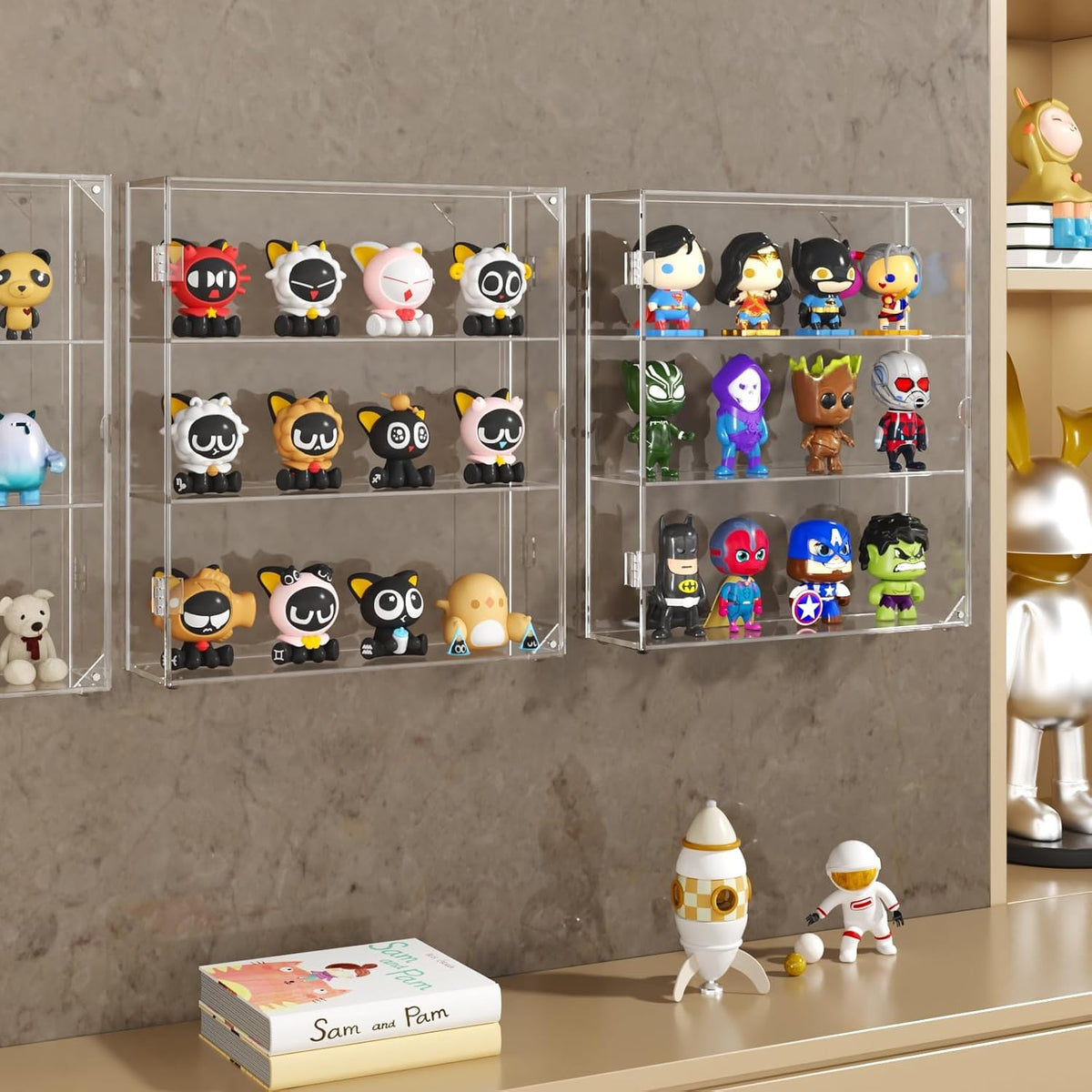 NIUBEE Acrylic Display Case for Figures, Dustproof Clear Wall Mount/Desktop