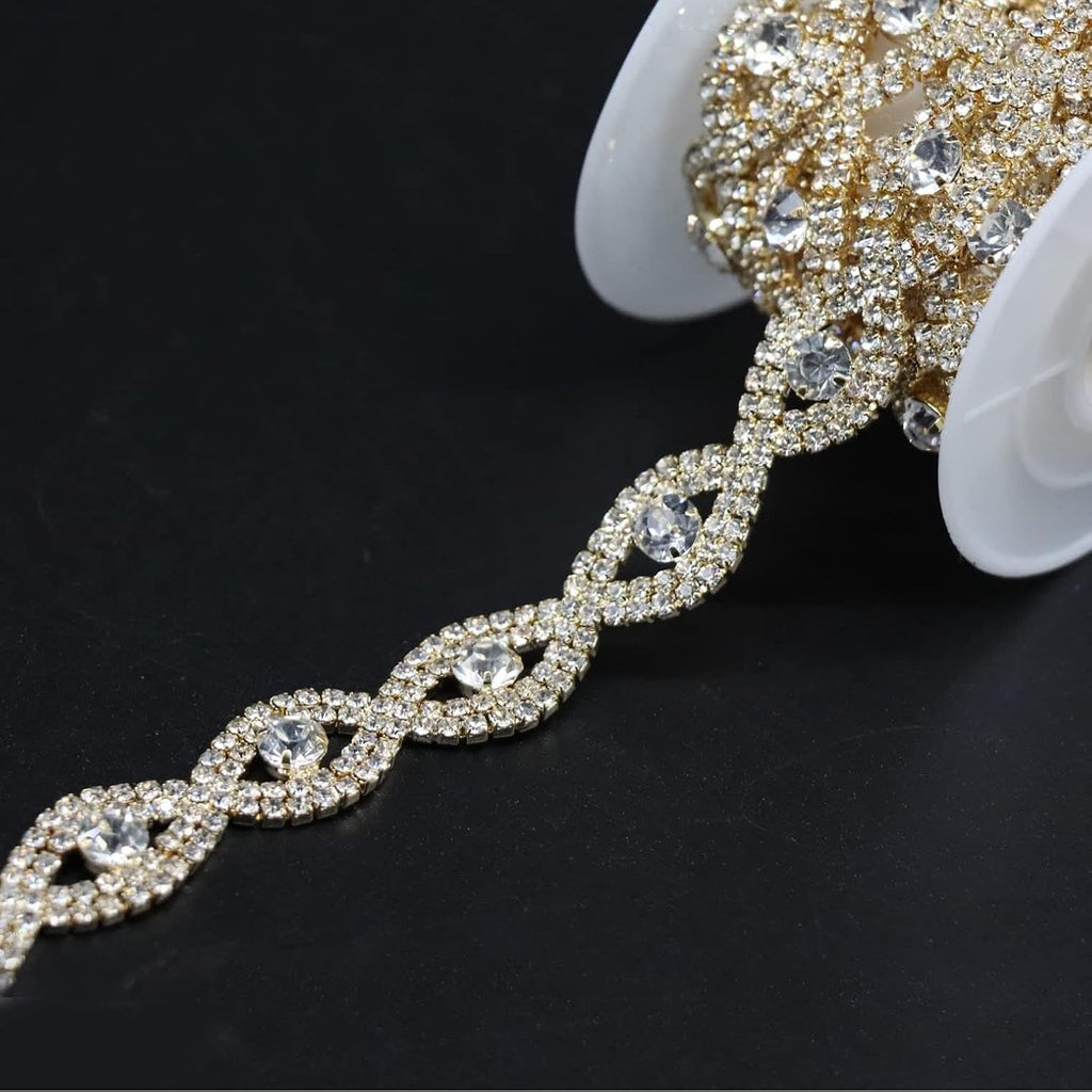 Jerler 2 Yards Crystal 2mm Rhinestone Trim Close Chain Applique for Sewing Crafts Ideal Wedding Party Clothing DIY Decoration (Style-Elegant Eye-Gold, 2 Yards)