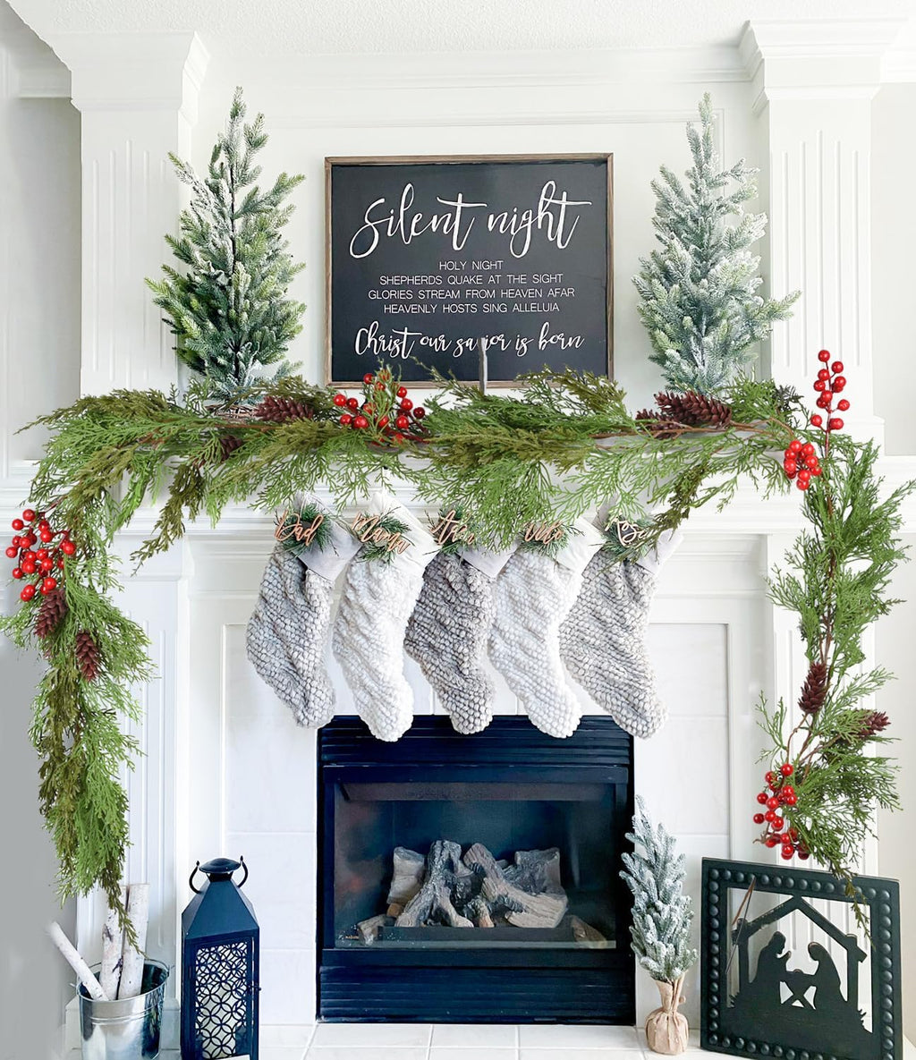 Christmas Pine Garland, Artificail Greengery Garland Indoor Outdoor Garden Gate Home Decoration for Winter Holiday Home New Year Decor (Green)