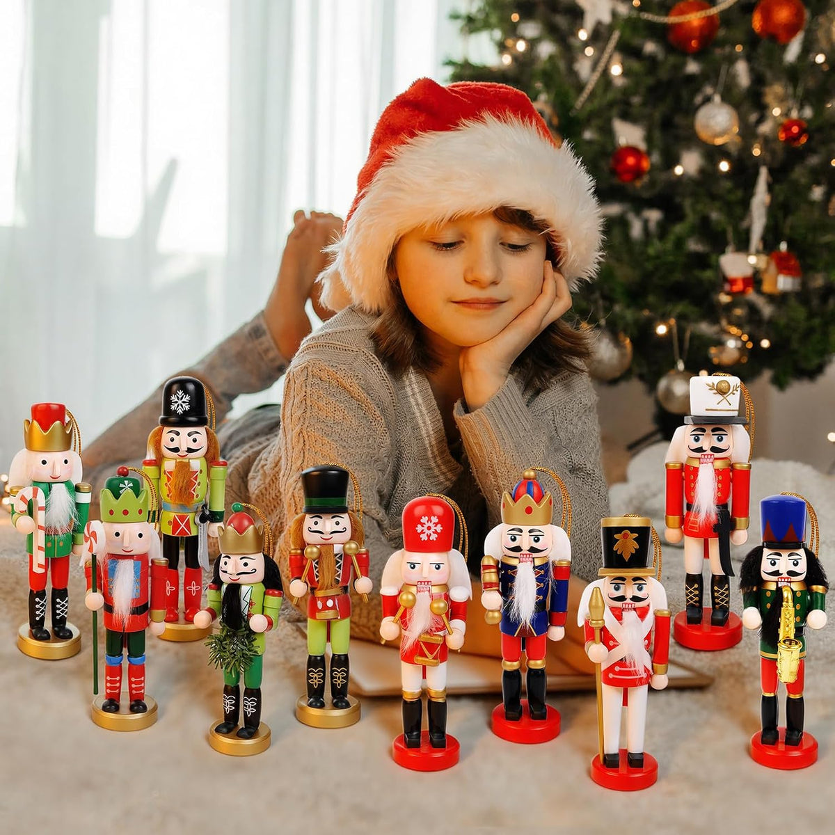 christmas nutcracker ornaments wooden nutcracker tree hanging decorations, close-up detail
