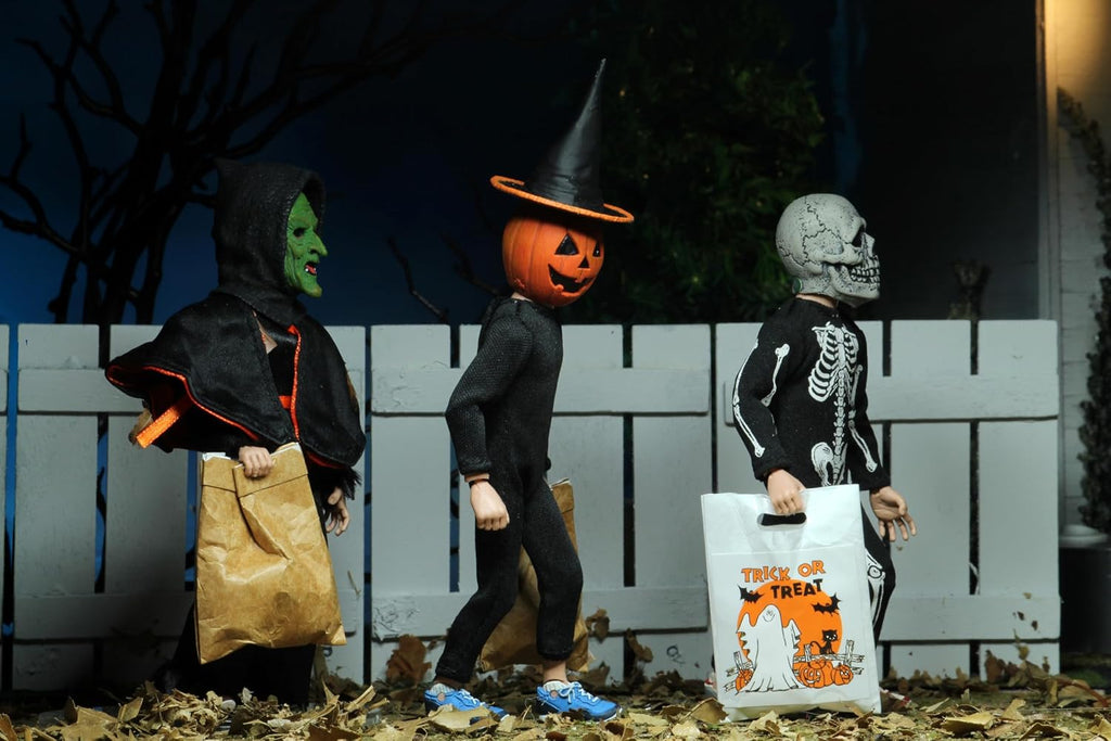 neca halloween 3: season of the witch, package contents
