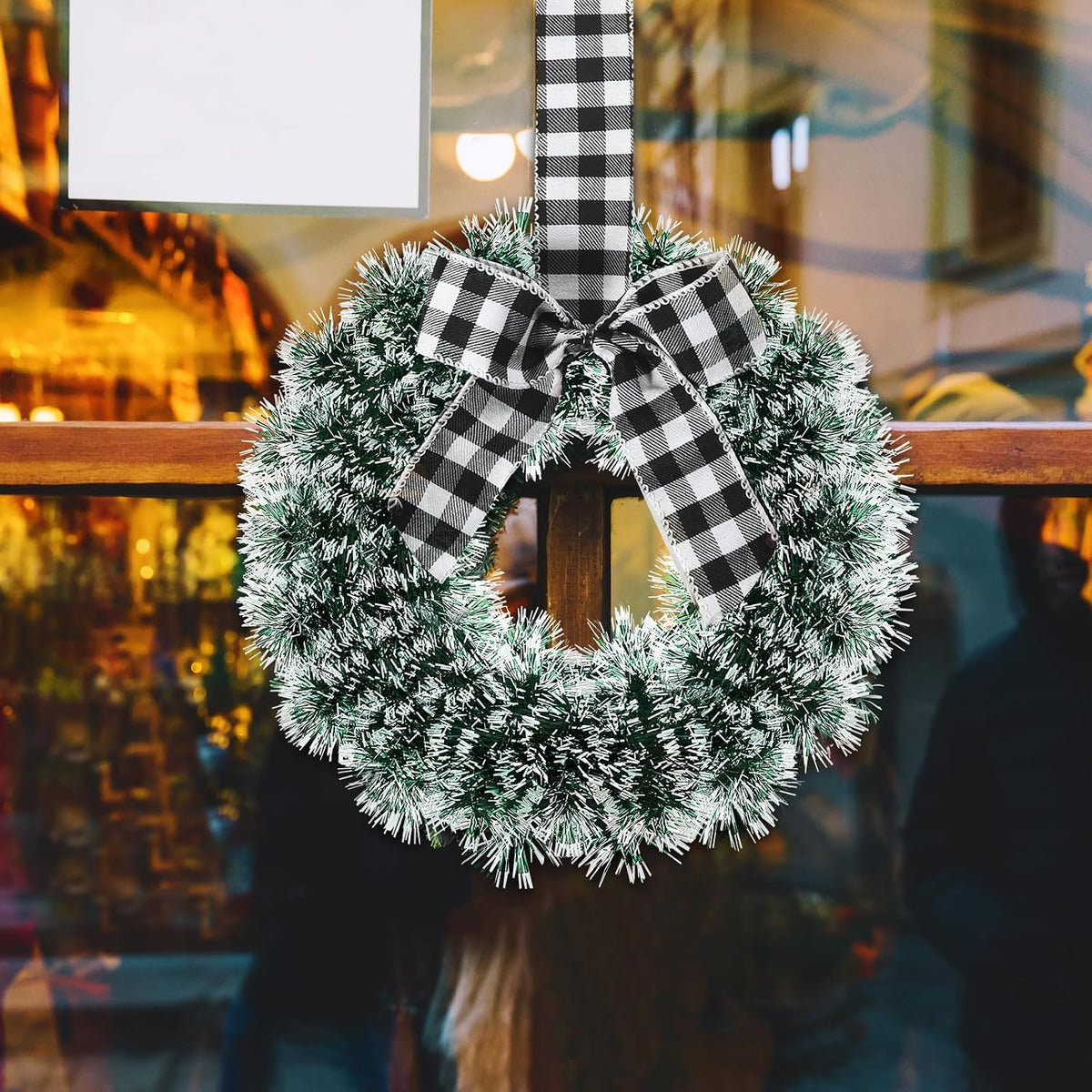 capoda 6 pcs christmas wreaths with bow 10.24, close-up detail