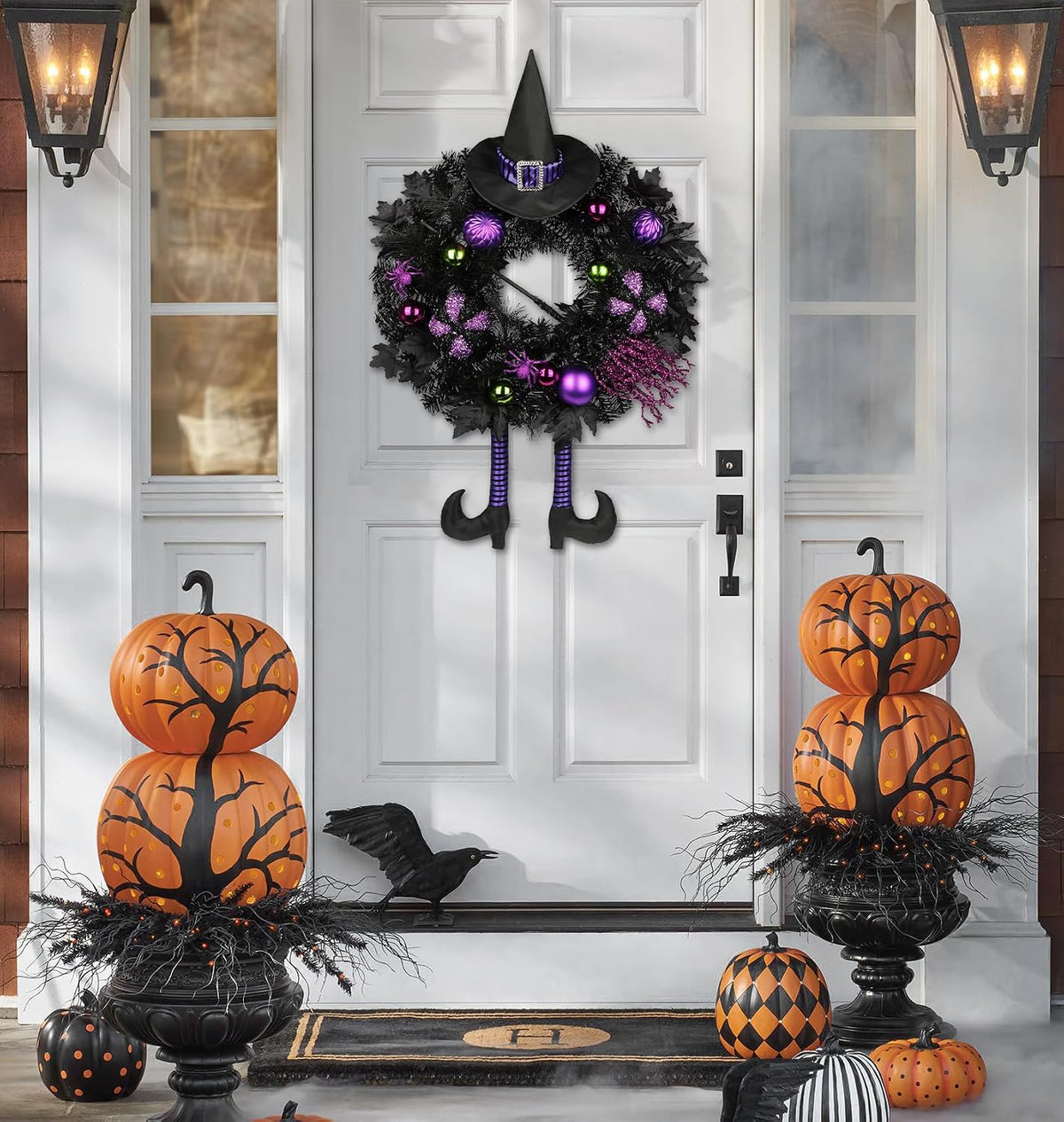 halloween wreath for front door 26" tinsel black, side view