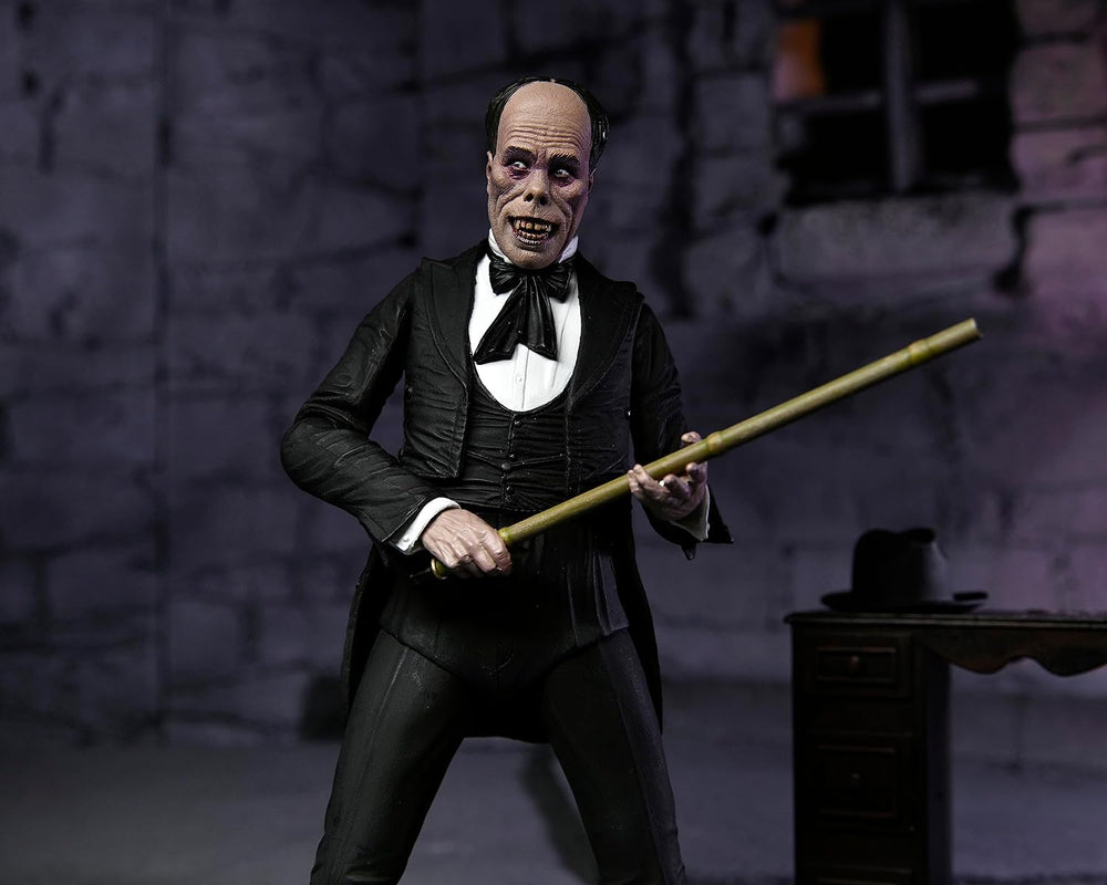 NECA - Phantom of the Opera (1925) - 7" Scale Action Figure - Ultimate T...