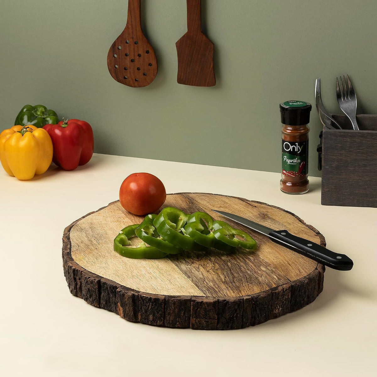 gocraft wooden round cutting board with tree bark showing dimensions
