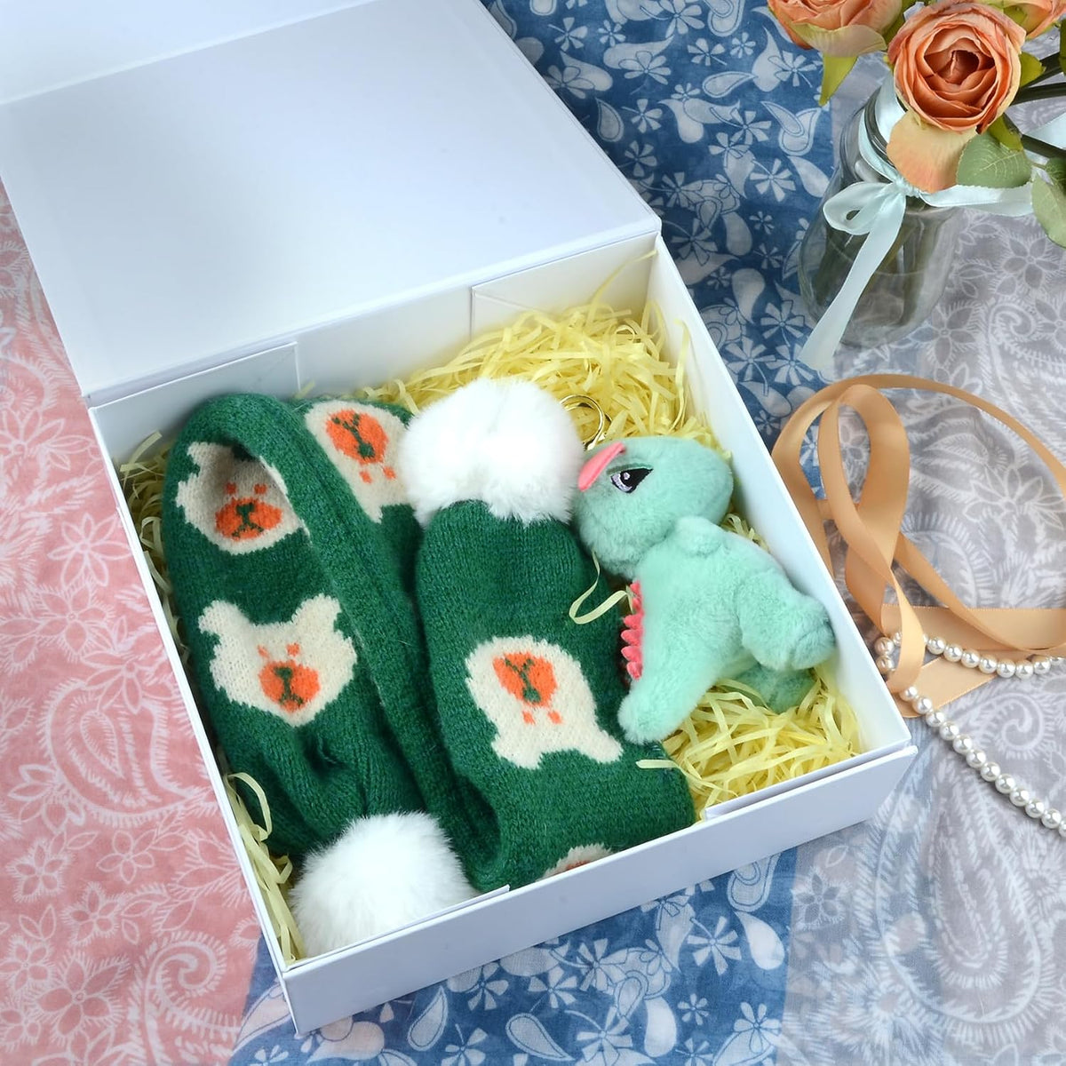 lumyhavver gift box 5 pack 9.65x9.65x3.6 inches with on a desk or shelf