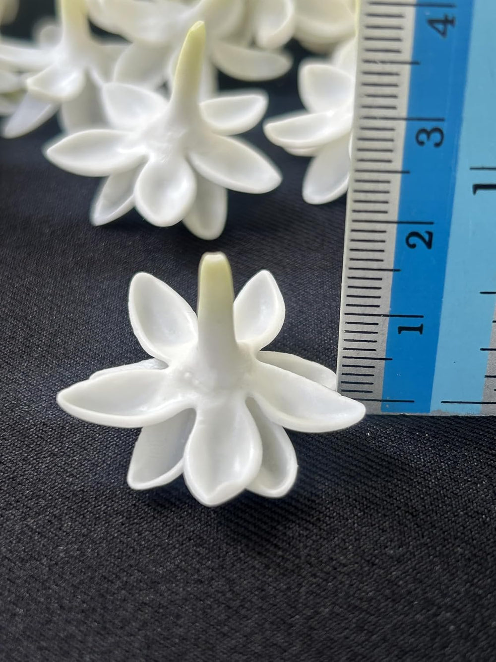 100 PCS Mini Jasmine Pikake Flower Clay Beads for Jewelry Making DIY Craft Su...
