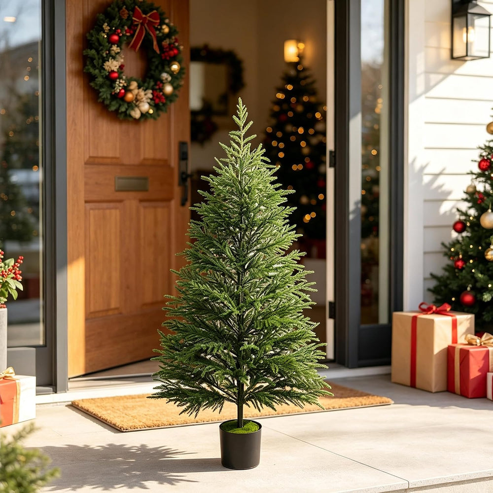 Cllayees 5FT Norfolk Pine Artificial Christmas Tree with Lights