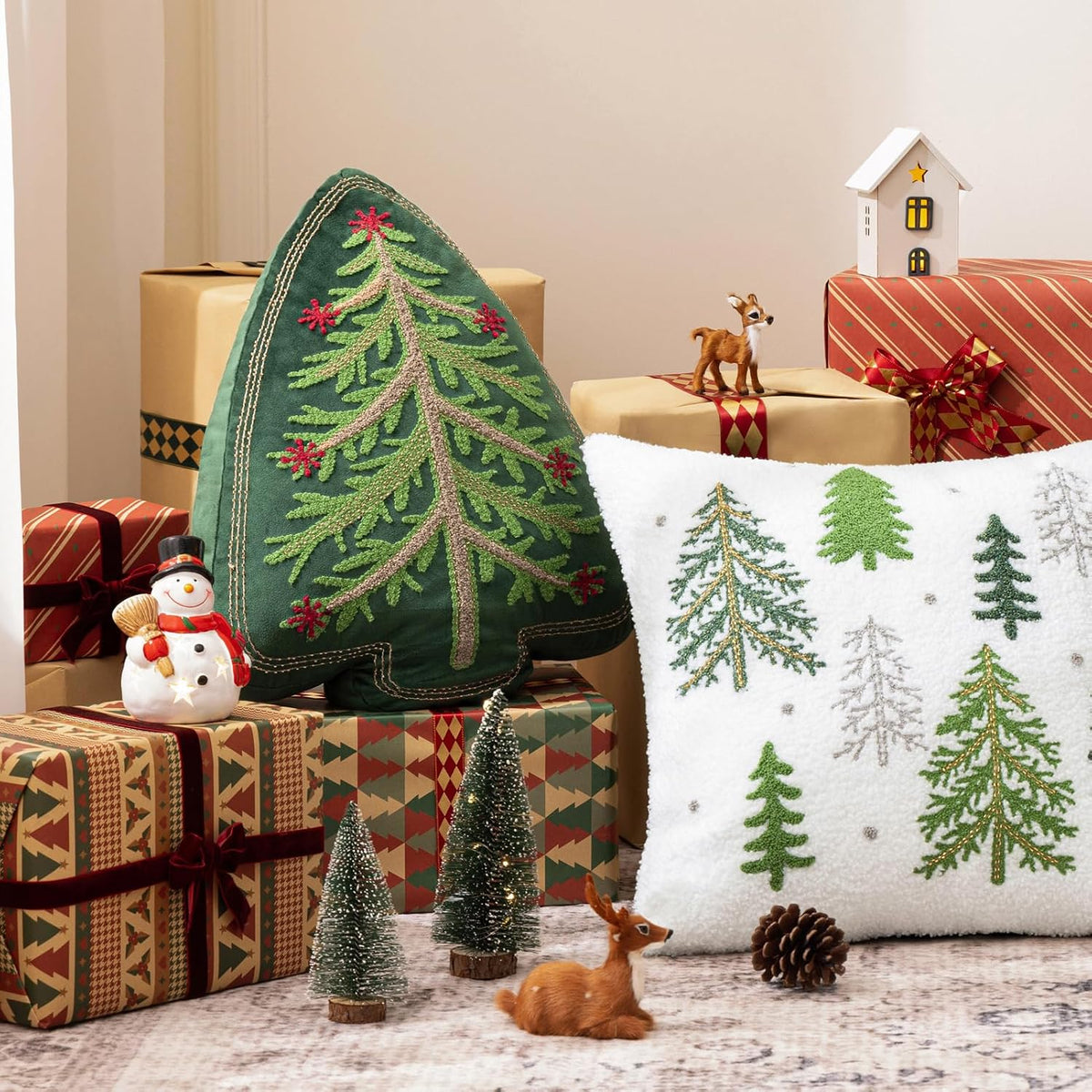 phantoscope merry christmas tree decorative throw pillow, velvet, side view