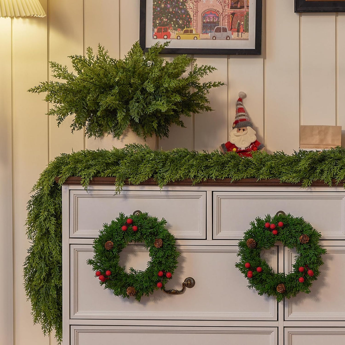 PICKTOP 8 FT Cedar Garland, Realistic High-Density Artificial Cedar Garland for Christmas Decoration. It can be Used to Decorate the Fireplace, Dining Table, and Stair railings.1PCS